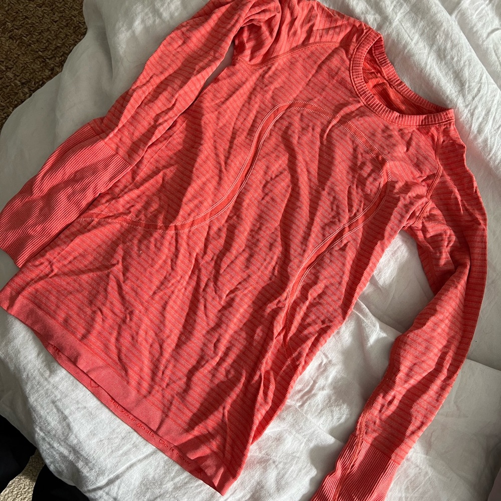 Lululemon swiftly tech long sleeve